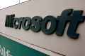 Čelí Microsoft problémom? Pred newyorskou predajňou zatkli 96 demonštrantov