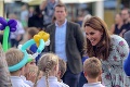 Vojvodkyňu Kate takú šťastnú dlho nevideli: Vzácna návšteva! Deti na nej mohli oči nechať