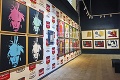 Rodina Andyho Warhola zúri: Za všetkým je škandál v múzeu v Medzilaborciach