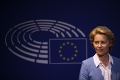 Dôležitý deň pre EÚ: Dostane sa Nemka, ktorá má politicky blízko k Merkelovej, na čelo Európskej komisie?