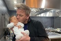 Obávaný Gordon Ramsay má svoj mini klon: Pri pohľade na jeho syna znervóznie každý kuchár!