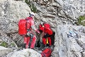 Dramatický boj o život v Tatrách: Uviaznutých jaskyniarov ratujú horskí záchranári