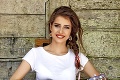 Speváčka Sima Martausová obeťou šialeného obdivovateľa: Šokujúci incident na jej koncerte