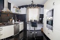 Módny návrhár Andrej Baraník si dom zariaďoval sám: Dokonca si ušil aj závesy