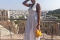 Turistka v šatách s trčiacimi bradavkami navštívila Akropolu: Čo sa tam udialo, je čisté peklo