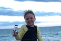 Dievčatko hodilo do mora odkaz vo fľaši: O tri týždne jej prišla odpoveď!