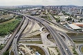 Vodiči v Bratislave, pripravte sa na ďalšie obmedzenia: Na Prístavnom moste sa bude jazdiť po novom