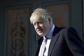 O kreslo šéfa britských konzervatívcov bojujú už iba traja: Súboju dominuje exminister Johnson