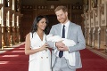 Harry s Meghan bábätko ešte neukázali princovi Charlesovi, ani Williamovi s Kate: Výnimku dostala jediná žena!