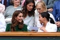 Toto malo zostať iba medzi nimi: To, čo Kate urobila Meghan na Wimbledone, nikto nečakal