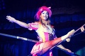 Diváci si mysleli, že je to súčasť programu: Krásna cirkusová akrobatka sa zrútila z 11 metrov!