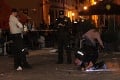 Pri brutálnej bitke v centre Bratislavy zasahovalo 100 policajtov: Saková zúri, pozrite sa na zbabelcov