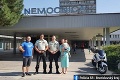 Dramatický prevoz do nemocnice: Jaroslav s rodiacou manželkou uviazli v kolóne, zachránili ich policajti