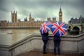 Vyše 3,8 milióna občanov EÚ žiada o právo na pobyt v Británii
