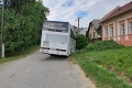 Dráma v obci na východe Slovenska: Vodič autobusu skolaboval za volantom