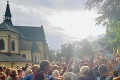 Veľavravné fotky z najväčšej púte na Slovensku: Čaputová spôsobila na Mariánskej hore rozruch