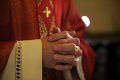 Pred pár dňami ho obvinili z nevhodného správania: Rímskokatolícky kňaz spáchal samovraždu