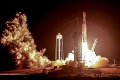 Najťažšia raketa Falcon Heavy: Vyniesla satelity aj popol mŕtvych