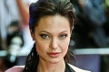 Filmová hviezda Angelina Jolie je talentovaná nielen na plátne: Stala sa z nej novinárka