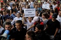 Študenti základných škôl v Srbsku protestujú: Žiadajú demisiu ministra školstva