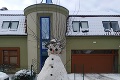 Snehové výtvory šikovných čitateľov: Z Lukášovho snehuliaka zostanete v úžase!