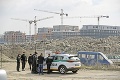 Polícia vyšetruje vývoz podozrivej zeminy na D4 a D7: Ministerstvo práce na stavbe zastaviť nemôže