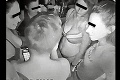 Exkluzívne video z útrob kontroverzného striptízového baru v Bratislave: Takto vás striptérky ošmeknú o tisícky eur!