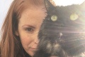 Mladá žena zažila po prebudení hrôzu: Po škrabnutí od mačky sa jej tvár zmenila na nepoznanie