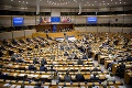 Európska únia schválila rozpočet: Viac peňazí pre študentov aj na imigráciu