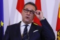 Rakúsky vicekancelár Strache: Vládne zákazky ponúkal za politickú podporu
