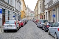 Bratislavské Staré Mesto čakajú veľké zmeny, pribudnú pešie zóny aj zeleň: Ako Vallo dostane autá z centra?
