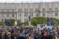Za odvolanie ministerky demonštrovali v Prahe desaťtisíce ľudí: Z pohľadu na tú masu vás strasie