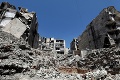 Situácia v Sýrii je kritická: Doktori musia operovať v jaskyniach!