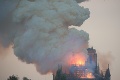 Katastrofický požiar slávnej katedrály Notre Dame: Prezident Macron ruší svoj program