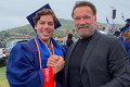 Nemanželský syn Arnolda Schwarzeneggera mal promócie: Podporiť ho prišiel aj slávny ocko
