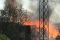 Mohutný požiar ubytovne na Mlynských Luhoch je pod kontrolou: Počet zranených stúpol na osem