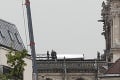 Na katedrálu Notre-Dame dávajú ochranné plachty: Chcú zabrániť poškodeniu od dažďa