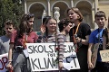 V Ríme sa tisícky ľudí zúčastnili klimatického protestu: Celý ho viedla mladá Švédka