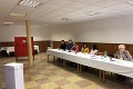 Kuriózna situácia počas volieb v Brežanoch: Také niečo sa v komisii ešte nestalo
