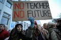 Poľskí učitelia sa nechcú vzdať: Ich štrajk za vyššie platy trvá už druhý týždeň