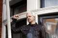 Assange skončil v rukách polície: Dôvod, prečo sa ho veľvyslanectvo zbavilo