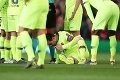 Messi poriadne vystrašil fanúšikov Barcelony: Po tvrdom ataku Smallinga krvácal