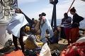 Nemecká loď zachránila 64 utečencov, o pomoc prosí Taliansko a Maltu: Drsná odpoveď Ríma