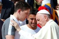 Pápež prijal futbalistov Chapecoense, ktorí prežili pád lietadla: TOTO dojalo každého!