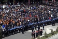 Tisíce ľudí demonštrovali v Albánsku: Násilné zrážky s políciou pred budovou parlamentu