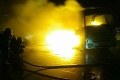 Požiar kamiónu s návesom na hraničnom priechode v Bratislave: Všetko zhorelo do tla
