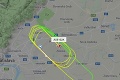 Nad Ivankou pri Dunaji hodinu krúžilo lietadlo, obyvatelia v strachu: Boeing 737 letel nízko nad zemou!