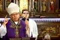 Arcibiskup Orosch sa pustil do prezidentských kandidátov: Podporu Čaputovej označil za ťažký hriech