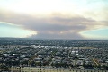 Obyvateľov Austrálie ohrozujú rozsiahle požiare: Plamene ničia všetko, čo im príde do cesty