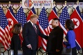 Druhý summit: Donald Trump a Kim Čong-un sa zišli v Hanoji